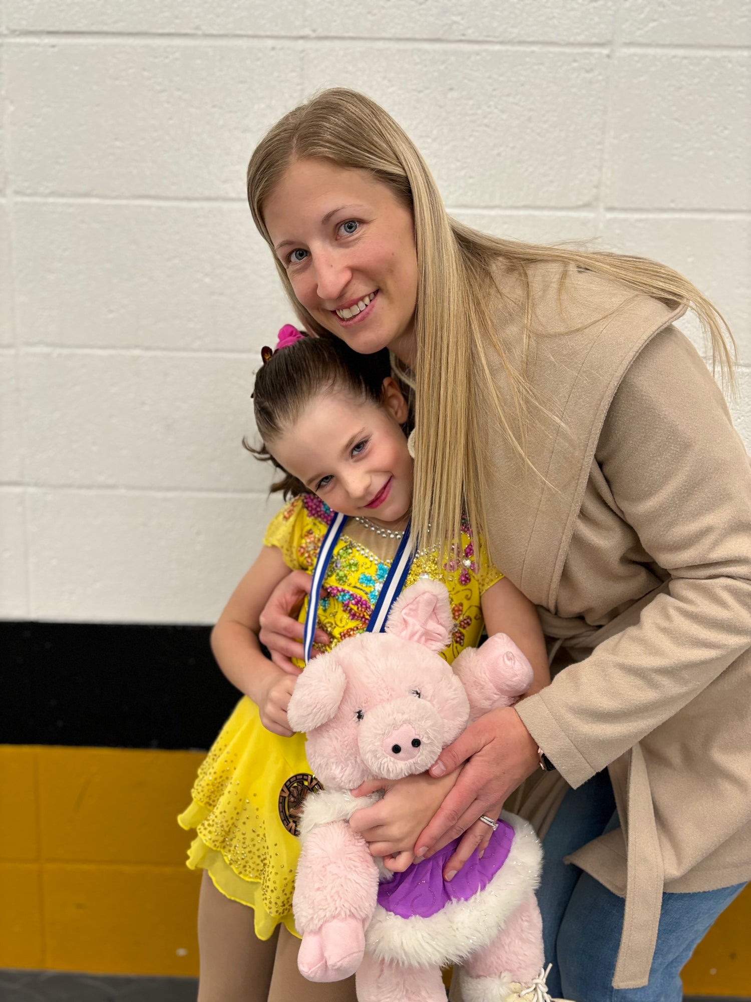 Kids skating lesson in Chestermere